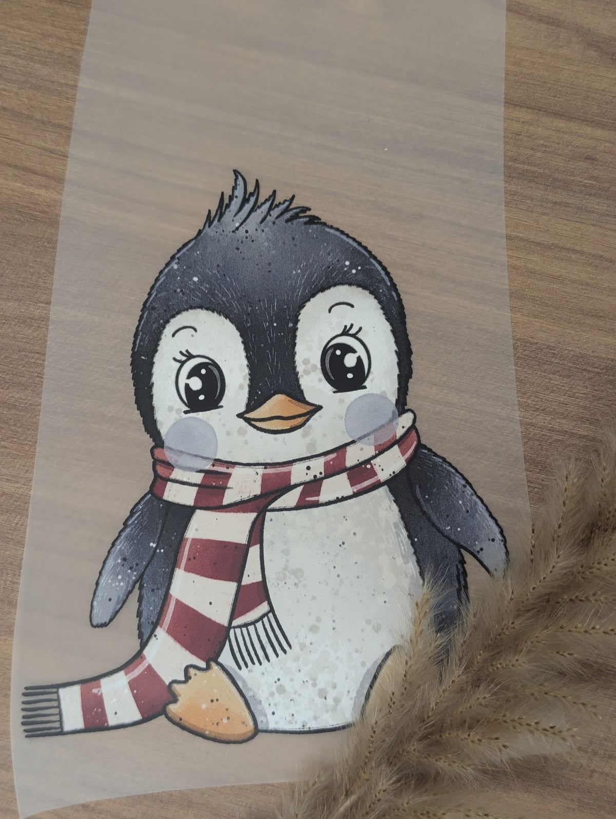 Süßes Pinguin Bügelbild mit Schal